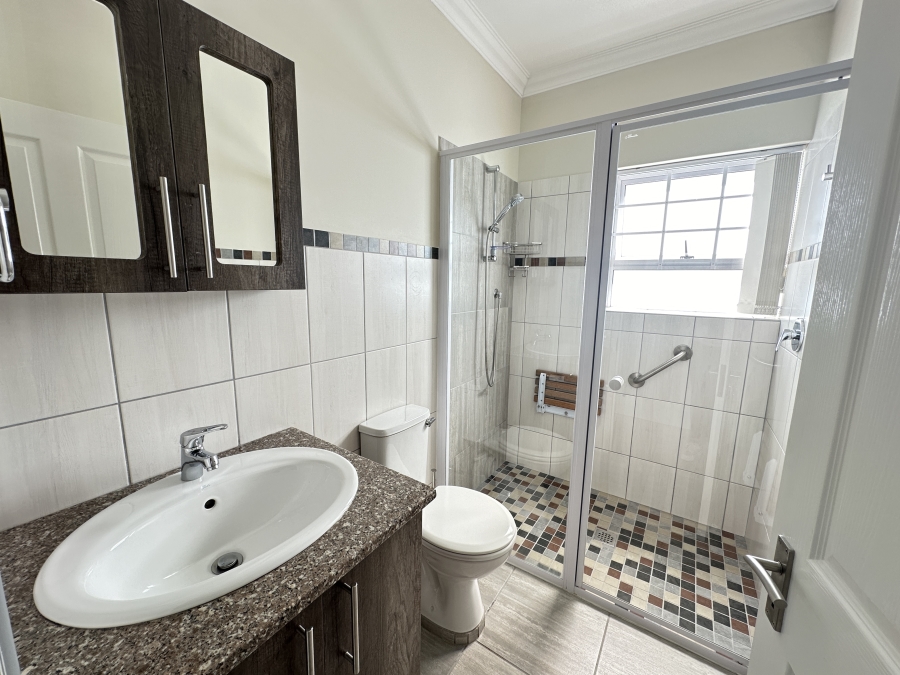 1 Bedroom Property for Sale in Heiderand Western Cape